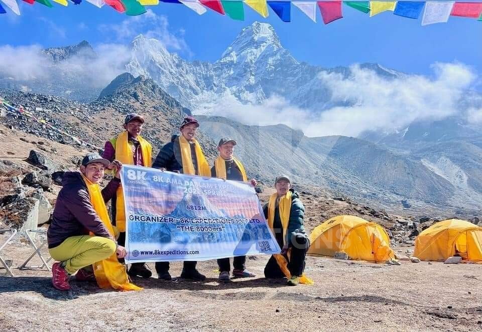 8K Rope Fixing Team Summited Amdablam(6812 Mtr.) image