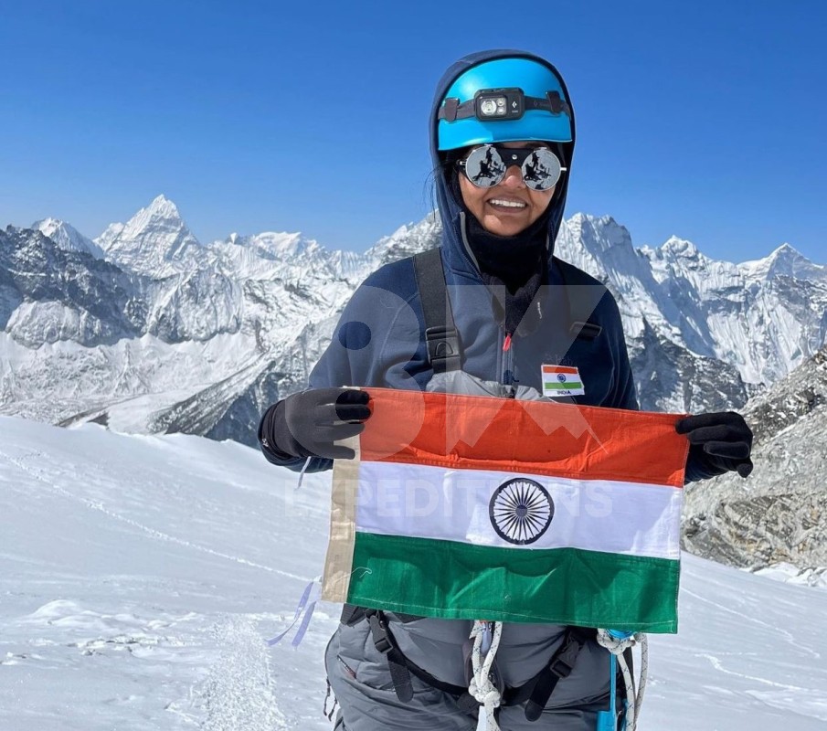 Mrs. Jyoti Ratre Becomes Oldest Indian Woman To Conquer Mount Everest 8848.86m /8K Expeditions Spring 2024 image