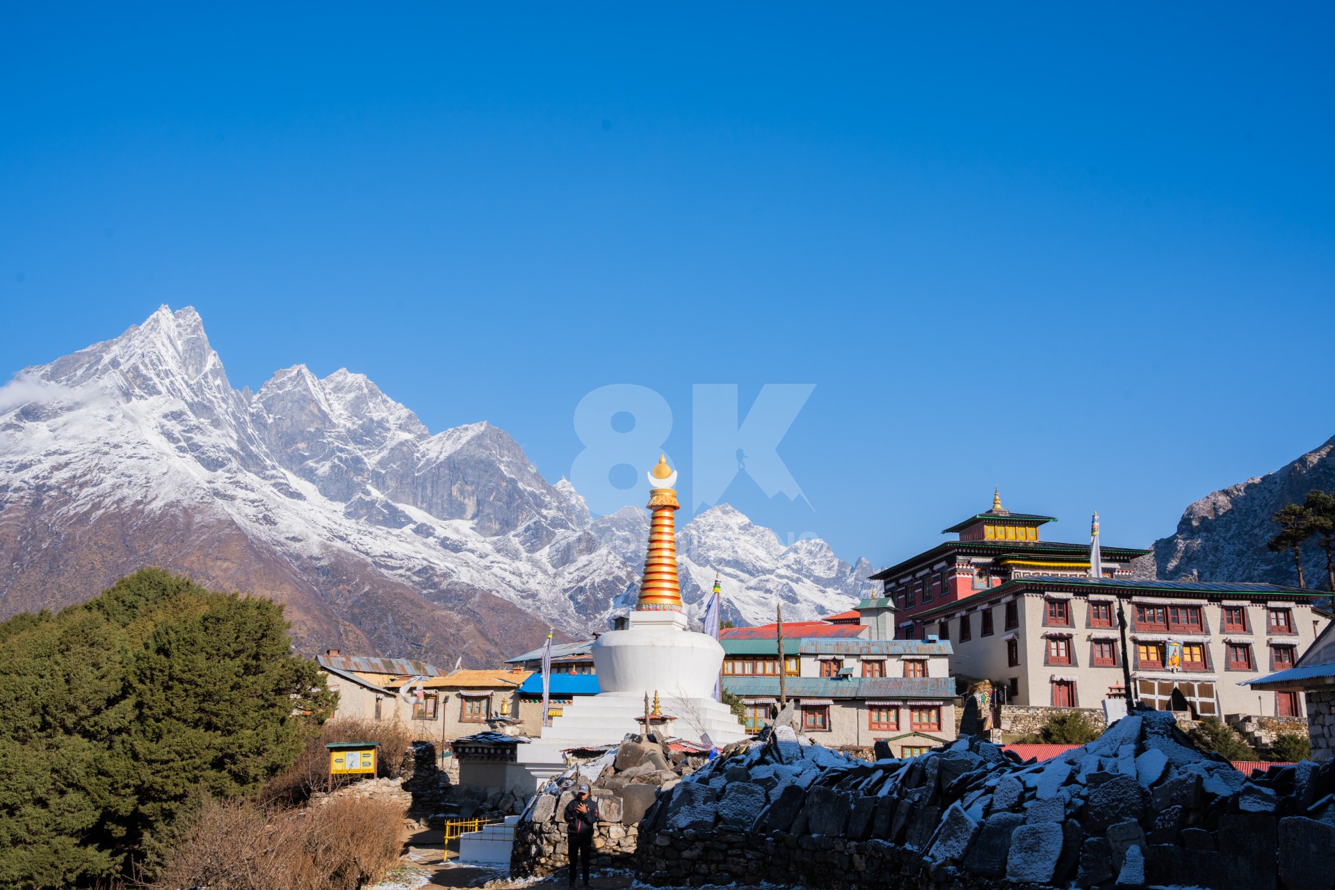 EVEREST BASE CAMP TREK (5,300M)