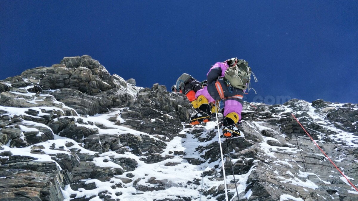 LHOTSE EXPEDITION (8,516M)