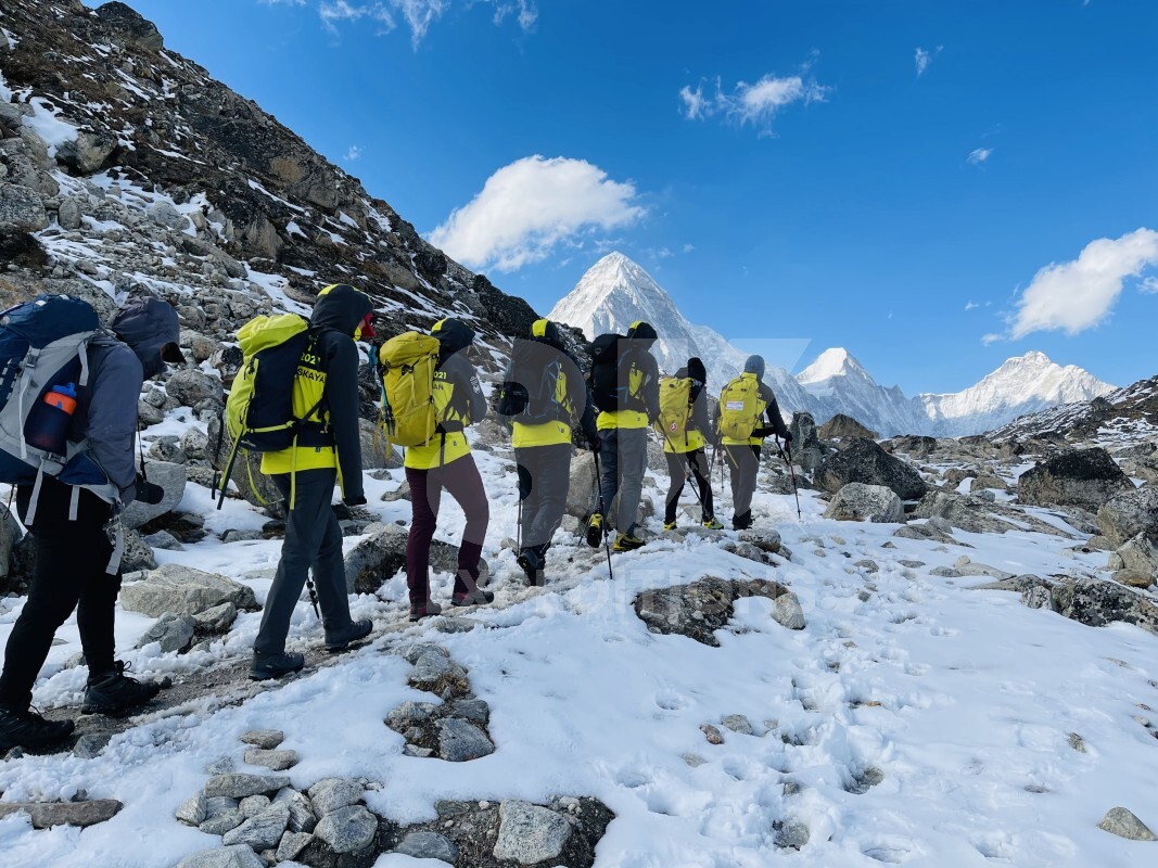 LUXURY EVEREST EXPEDITION SOUTH