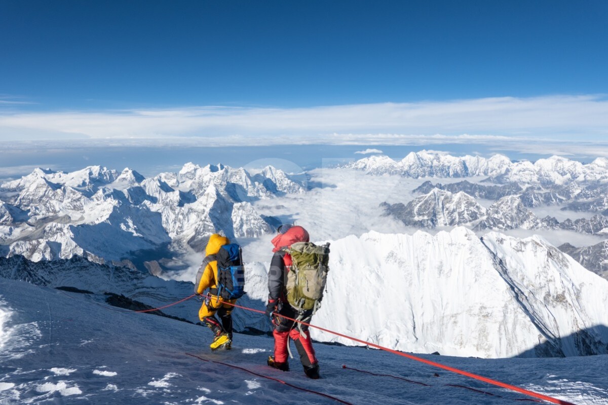 LUXURY EVEREST EXPEDITION SOUTH