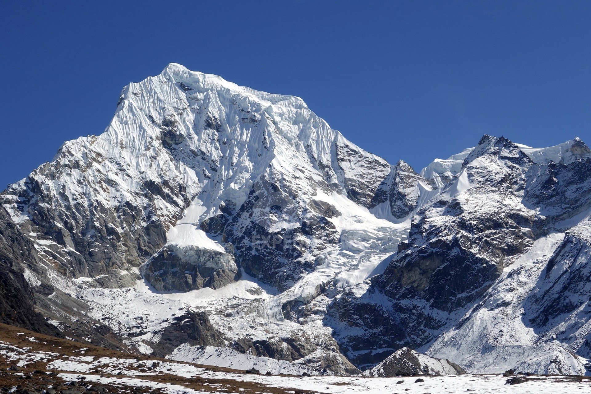 CHOLATSE EXPEDITION (6,440M)