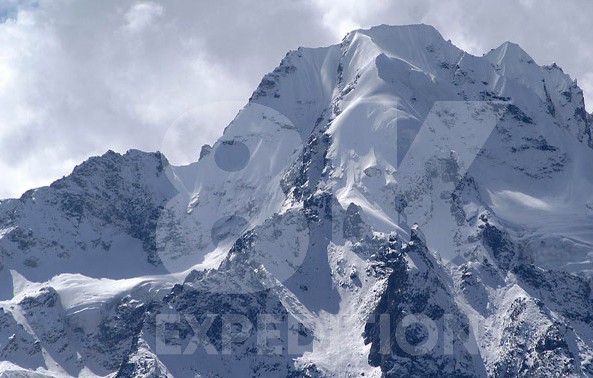 NAYA KHANG PEAK (5,884M)