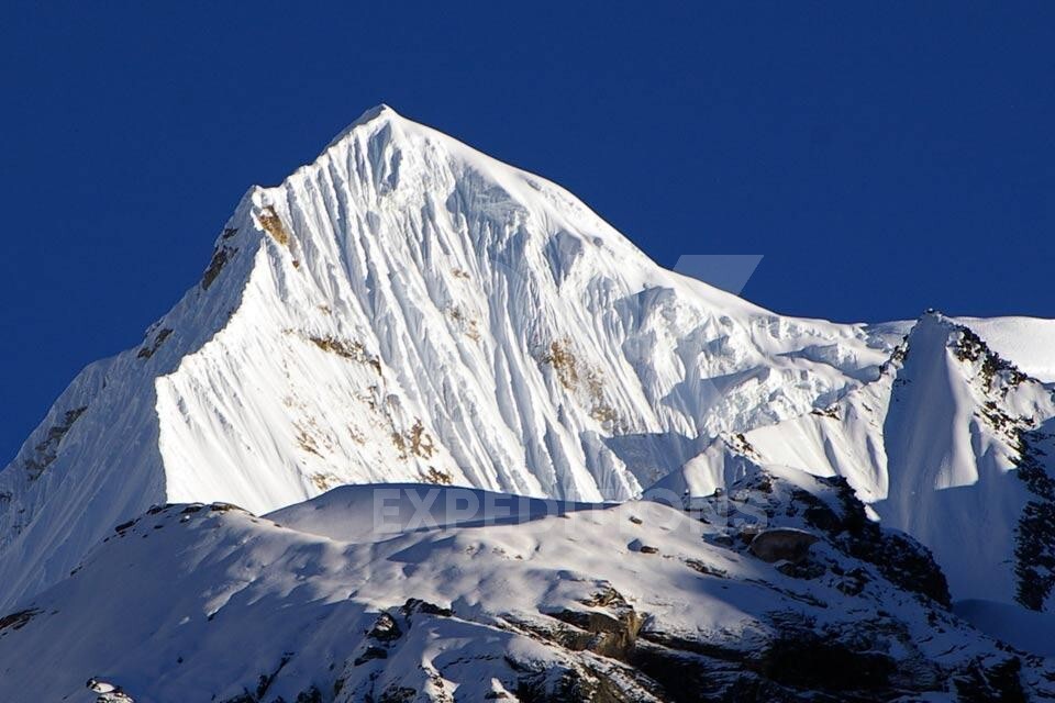 SINGU CHULI PEAK CLIMBING (6,501M)